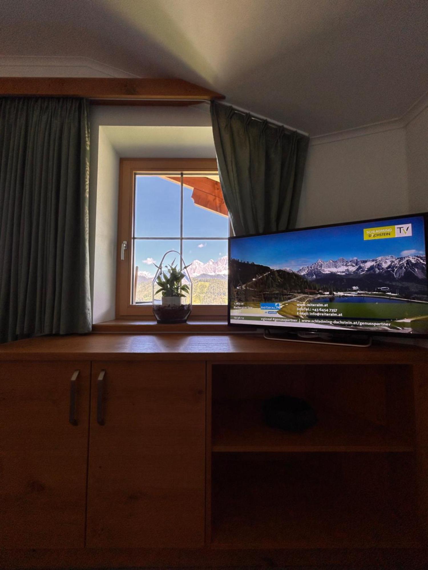 La Montana - Ski & Hiking Lodge Schladming Extérieur photo