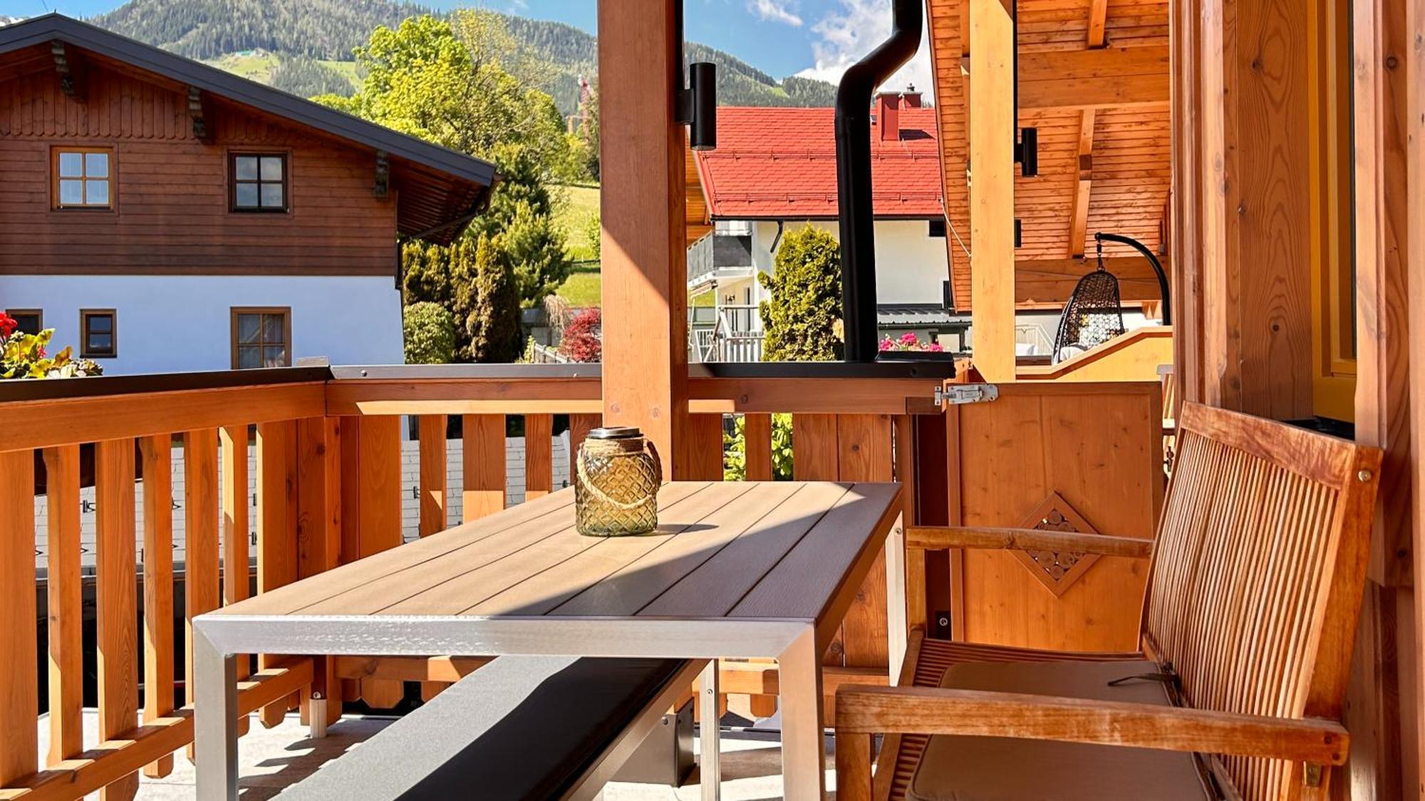 La Montana - Ski & Hiking Lodge Schladming Extérieur photo