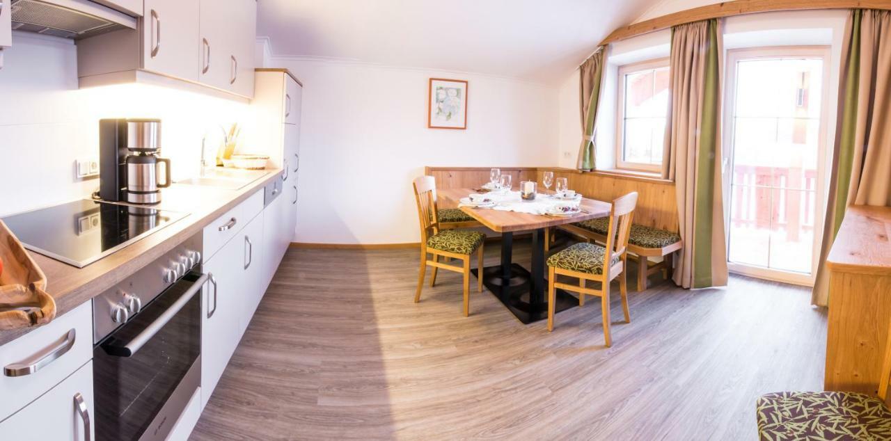 La Montana - Ski & Hiking Lodge Schladming Extérieur photo